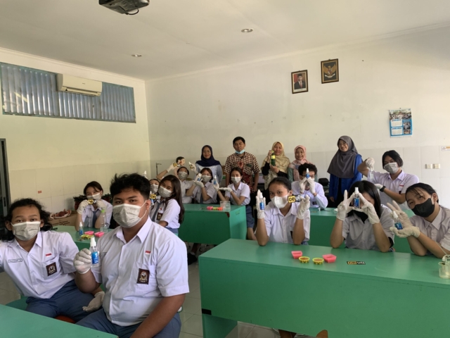 Fun Demonstration: Kimia itu menyenangkan, bukan?